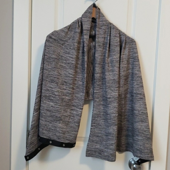 Lululemon Vinyasa Scarf - Picture 3 of 7